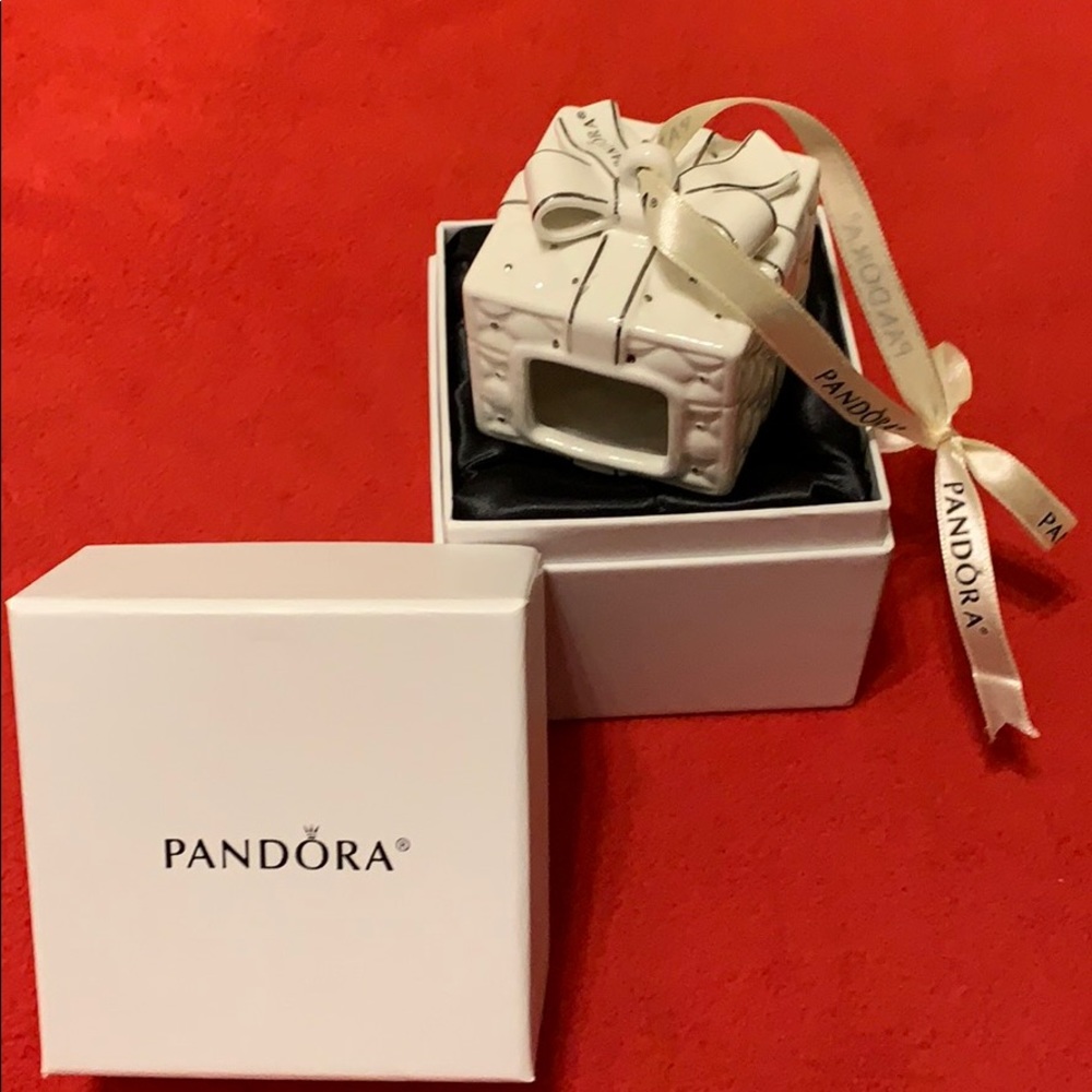 Pandora